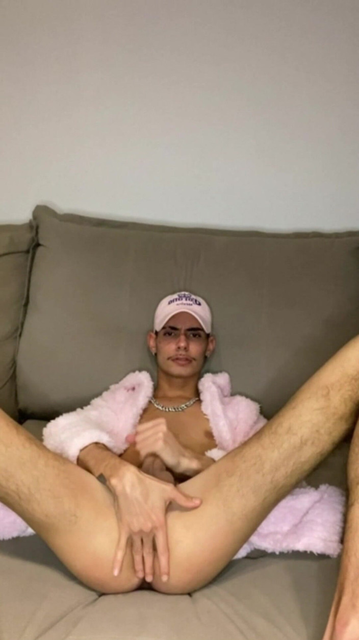 Heitor Bauman OFC: Hứng tình trong mùa đông châu Âu