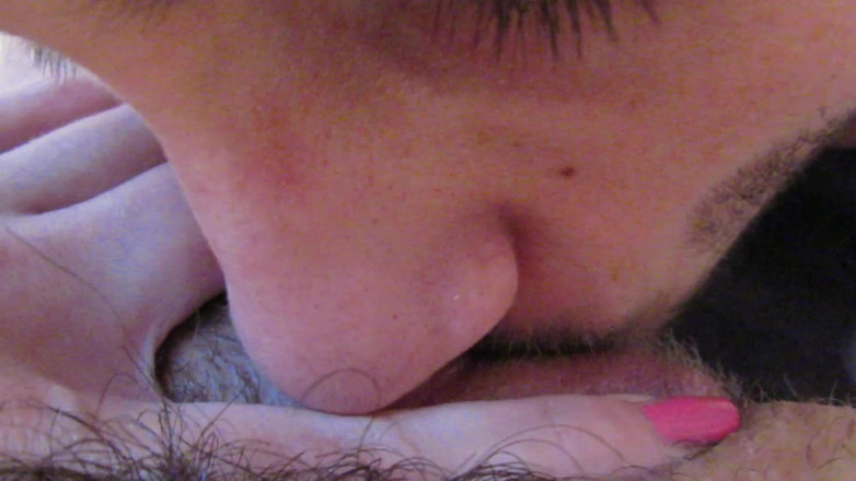 Cuteblonde666: Menjilat dan menghisap pepek berbulu kelentit besar saya sehingga saya...