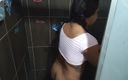 Keilimar: Une brune de 18 ans aux gros seins flasques de New...