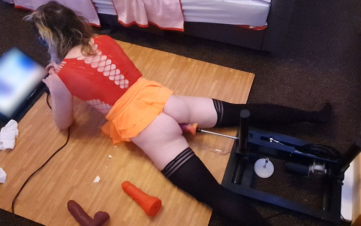 Spike Essex: Lisa si tante seksi lagi asik muasin lubang pantatnya pakai...