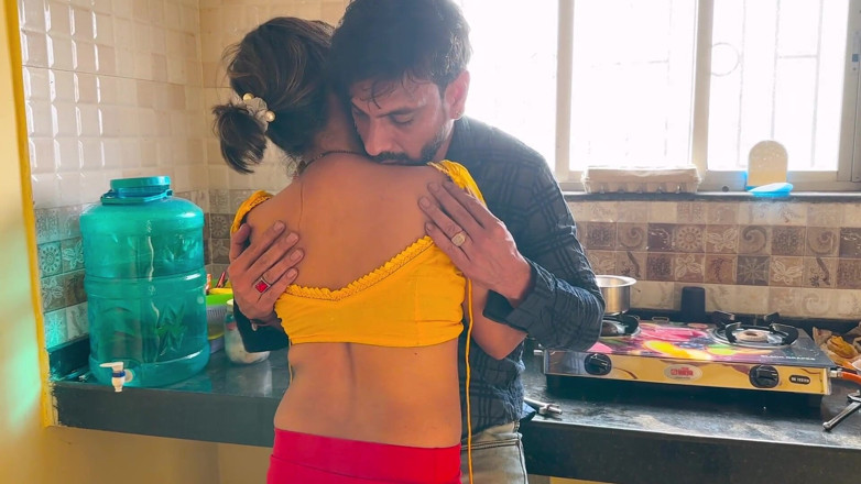 Next short: India savita tiene sexo con su jefe en su casa