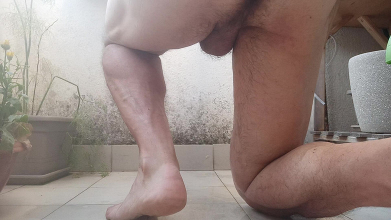 Kinky Guy: Piss and Cum on Myself Outdoor on the Balcony