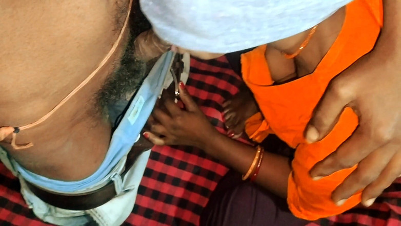 sarita Nagaa: Desi üvey kız kardeş üvey erkek kardeşini aradı ve puanlama seks yaptı....