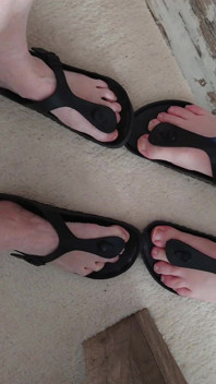 Barefoot Slide Show with a Nylonjunge in Birkenstocks