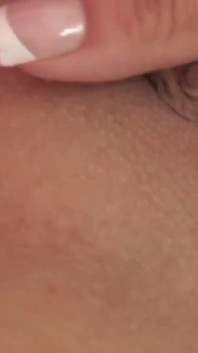 이 딜도 대신 거대한 자지를 주는 Jewles