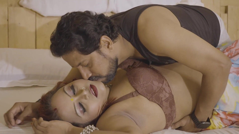 My desi wife: Cewek india dengan toket besar dan pantat bahenol lagi asik...