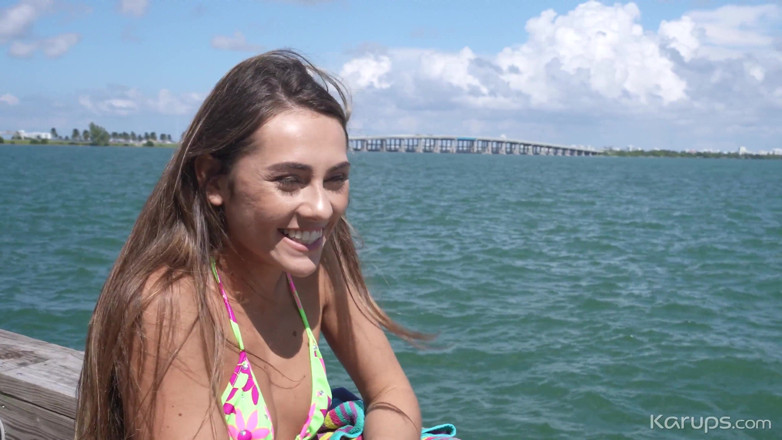 Karups POV: Smoking Hot Teen Gets a Messy Facial After Having Hard...