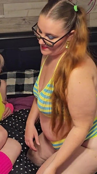 Ashley Ace и Pinkthehawk - развлечение с Gummy Worms, часть 1