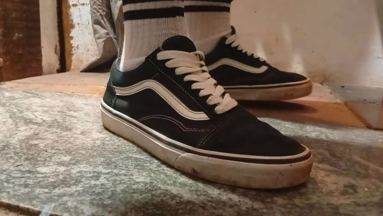 jerkofflover: Video saya yang diedit bermain dengan sepatu bot Vans