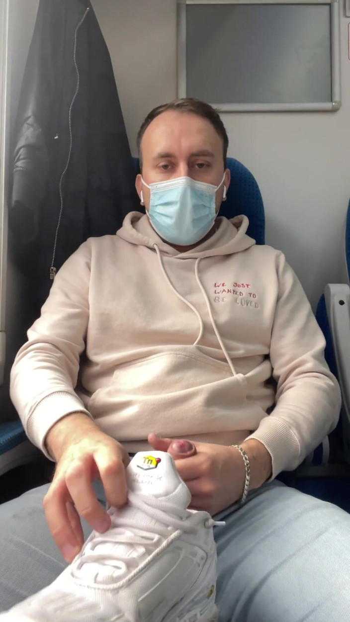 SmellySoxBro: Bad boy train story