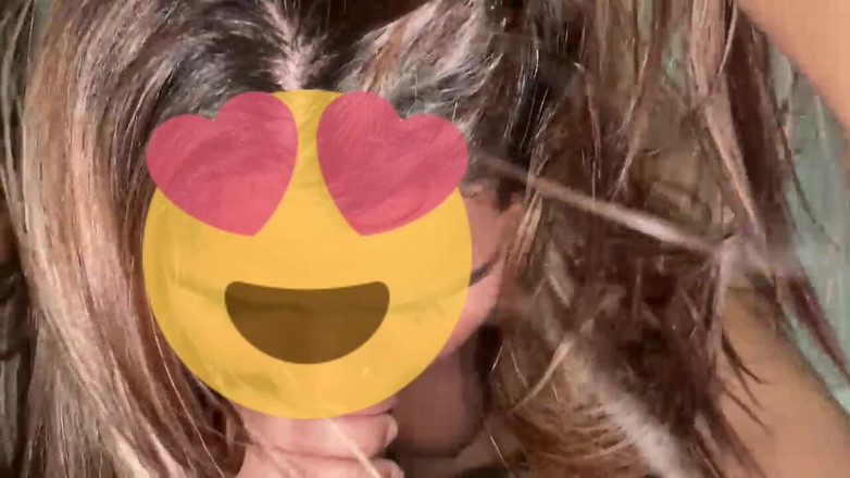 Eros Casting: Paola menghisap zakar dan menunggang.