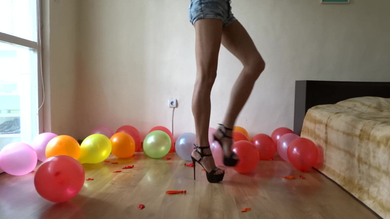 Monica Crush: Belon bergambar dengan sandal kasut tumit tinggi saya