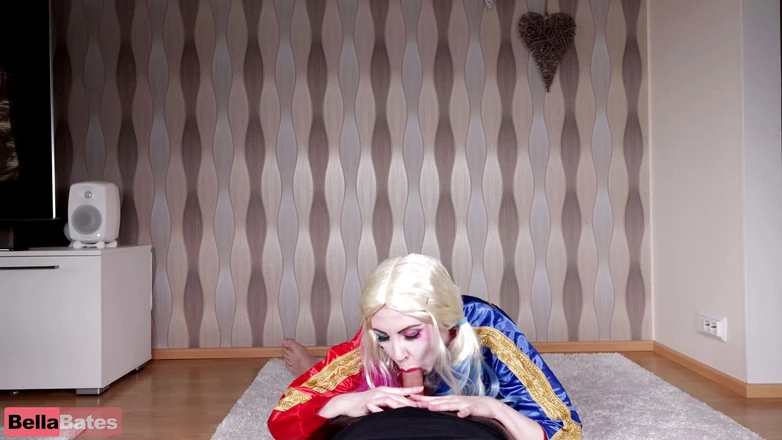 BellaBates: Harley Quinn surprend Batman