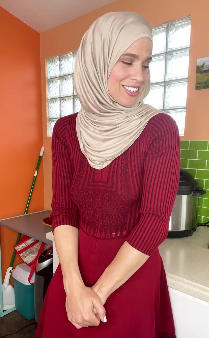 VibeWithMommy: Konzervativní manželka přiznává, že potřebuje anál, osamělý a nadržený