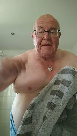 Karlchengeil: Kozy a bradavky - nové vydání