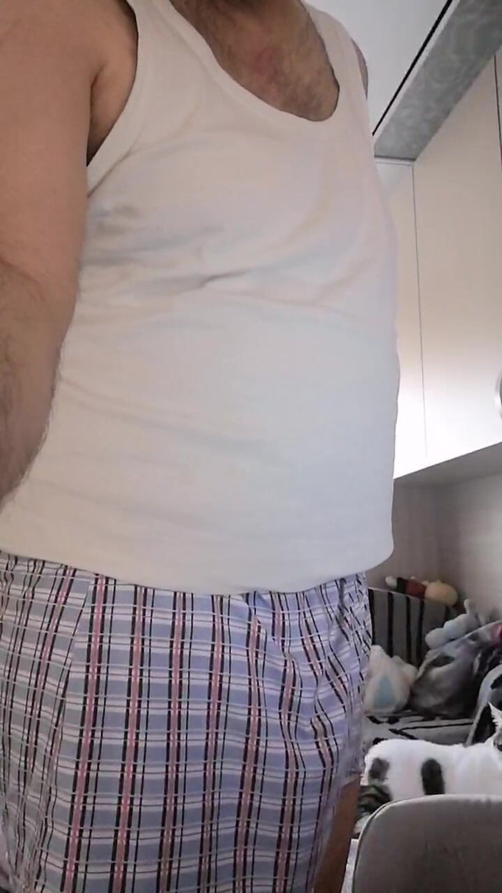 Setesesso7: ¡Me masturbo viendo un vídeo erótico de una amiga mía!