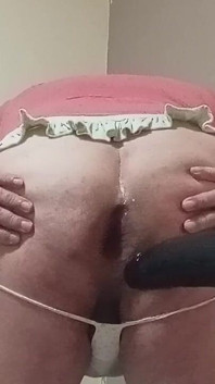 I Feel Very Sexy and Craving a Thick Cock.