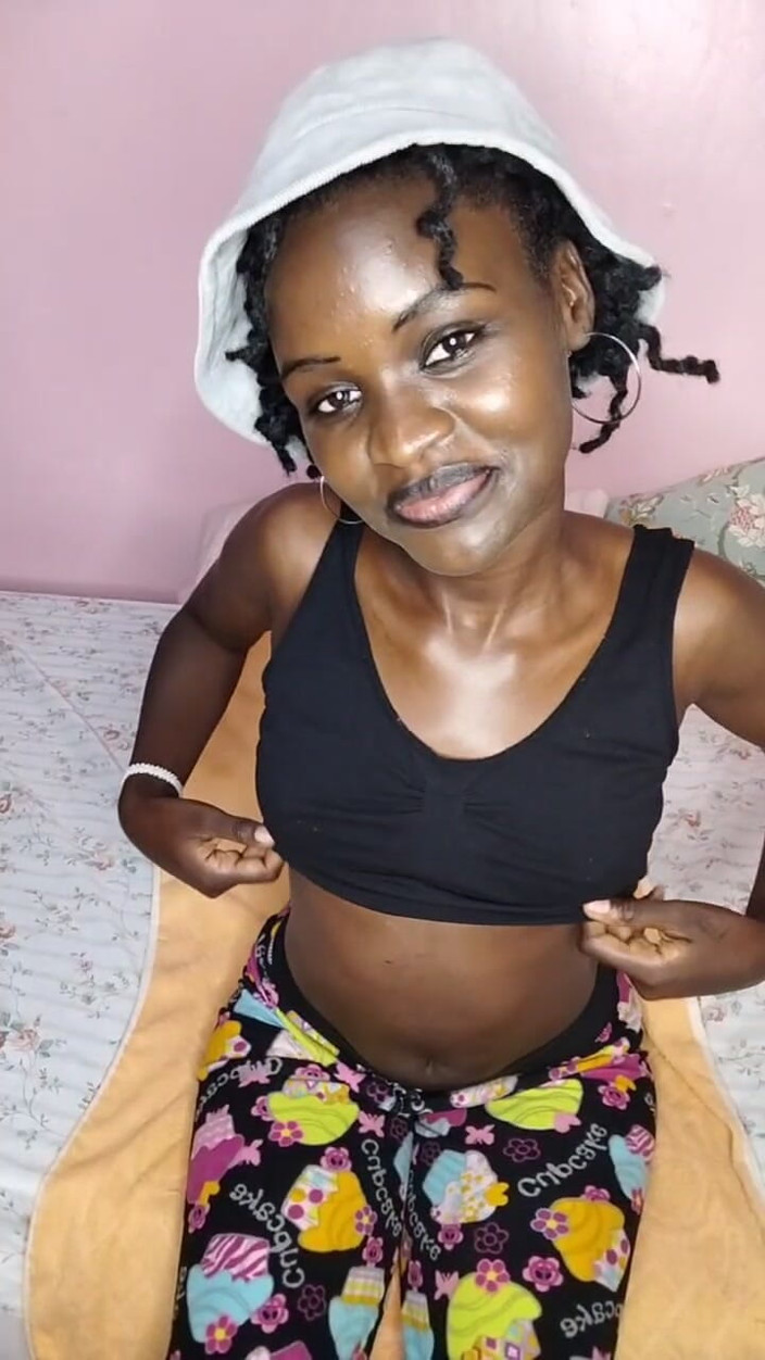 Cutie phancy: I Like Showing off My Asshole