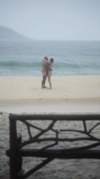 Beach Fuck - pembaharuan nazar dan crot di wajahku