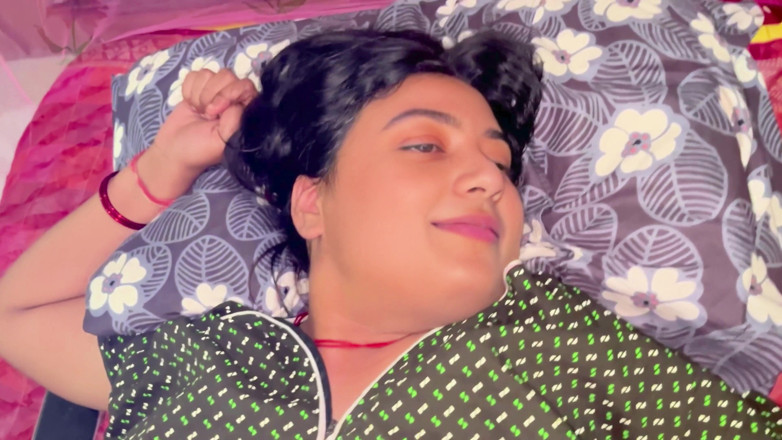 Hotty_ragini: Hijastro sedujo a la madrastra y hijastro aprovechó la oportunidad...