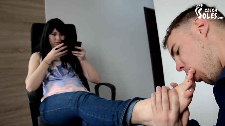 Czech Soles - foot fetish content: Feet &amp; jeans worship