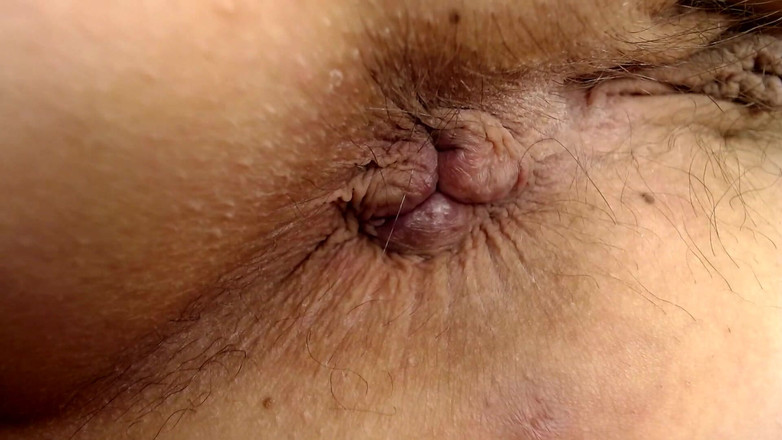 Abby Anna: Curul strâmt umflat al lui Abby