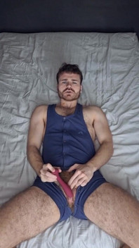 Peluda Ftm Gozando e esguichando com Vibrador