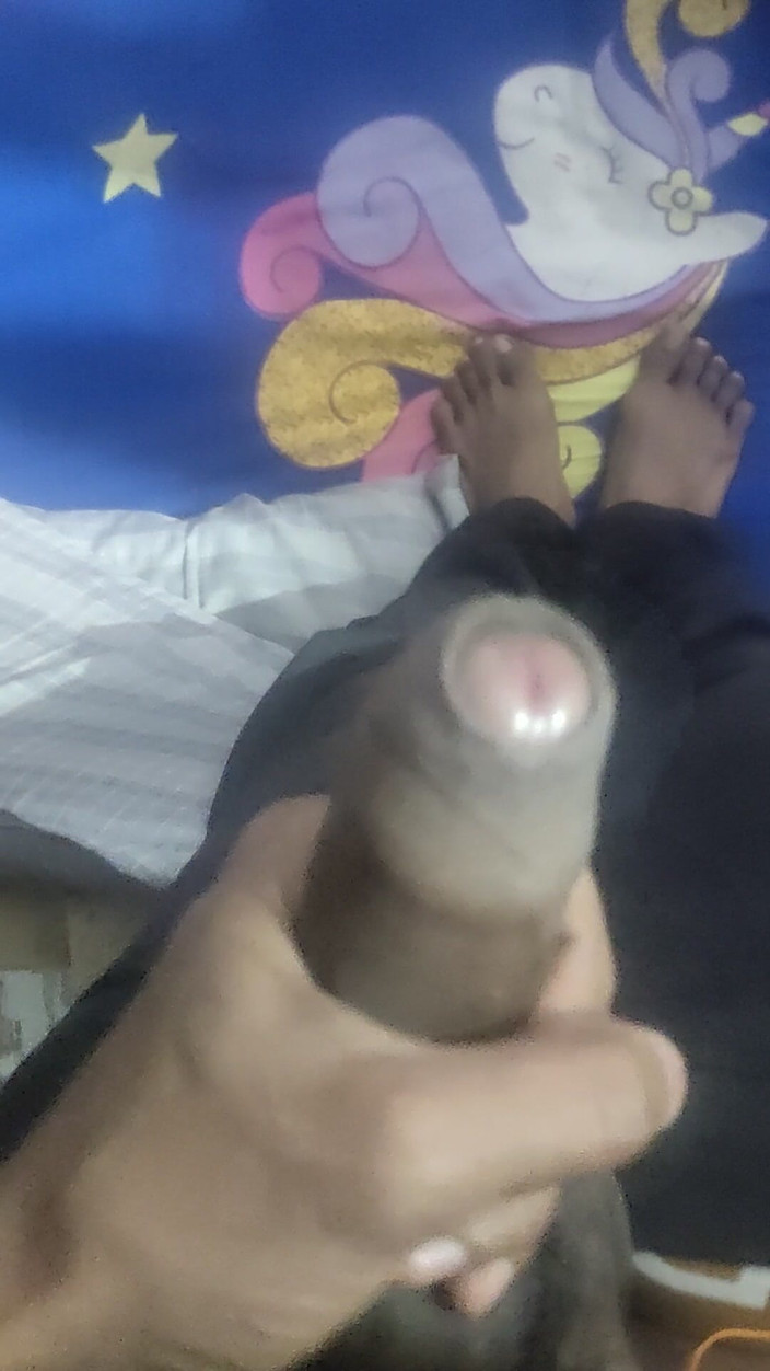 Gigolo Tv: Üvey annem beni mastürbasyon yaparken yakaladı