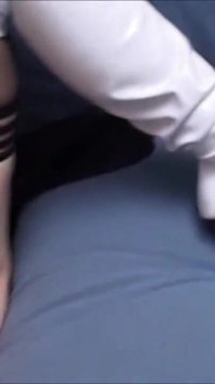 Amatorskie zbliżenie gangbang i zabawa w dupę - 2 sceny w 1