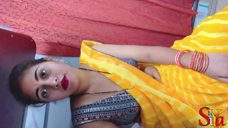 Vicky Siya: Tuần trăng mật của Siya Bhabhi Ấn Độ trên tàu hỏa với...