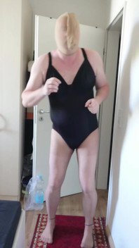 Funny Dance in Body and Tights