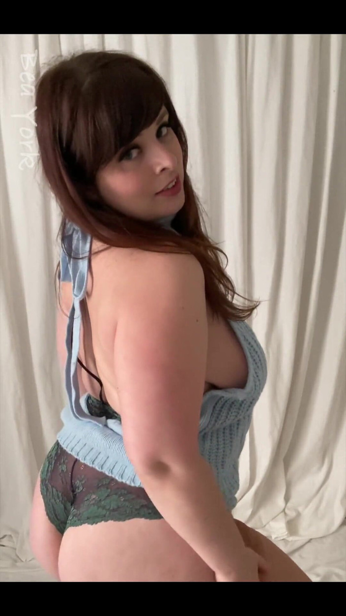Bea York: 观看我挑逗你