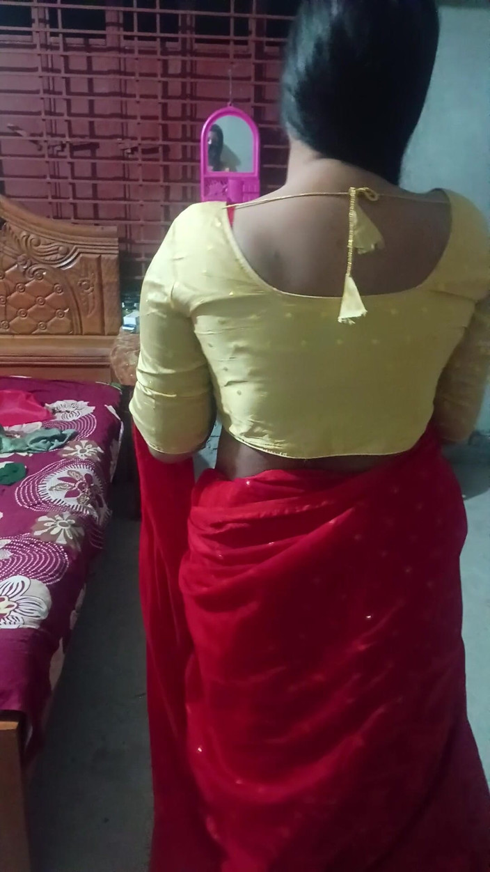 Taniyaxx: Bangla mẹ kế sụt cu