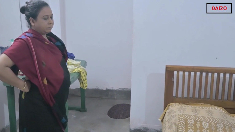 Daizo Premium: Bhabi fångade röd hand med Dewar