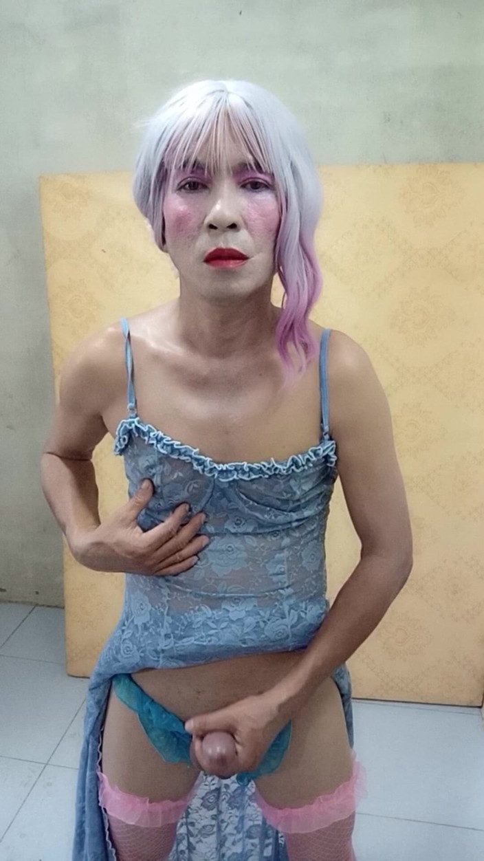 nguyen dang thien tri: Oanh le shemale eyes sexy vestido porno de pie con...