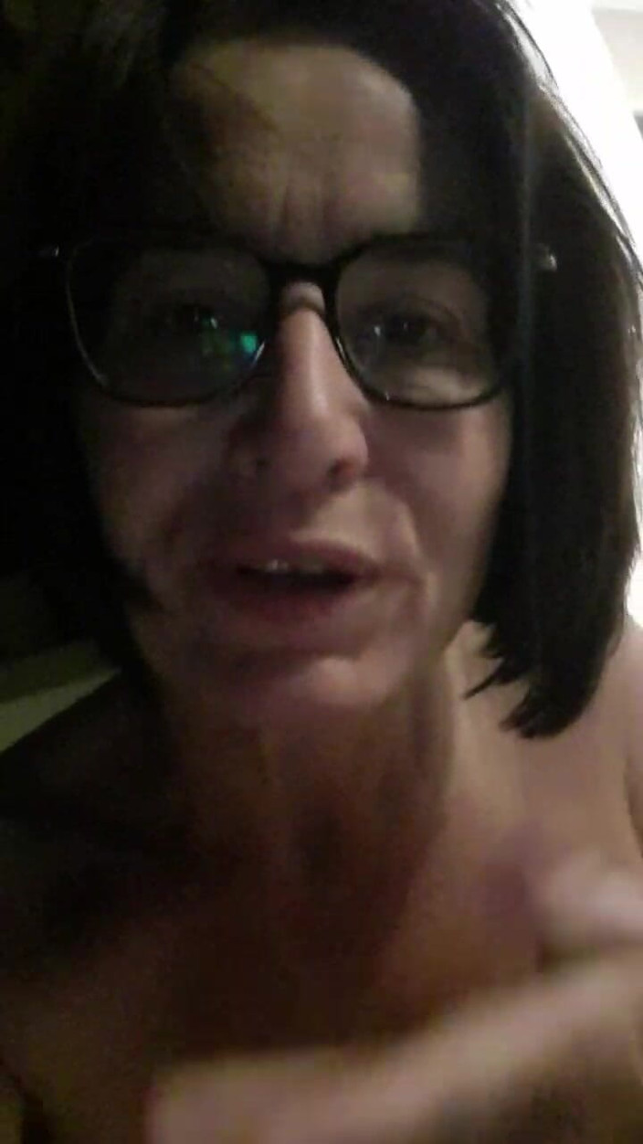 JulieEroticDress: Squirrt lung și tare afară