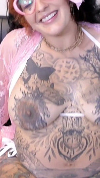 Bts s legendární pornohvězdou Gia Lovely v 8 měsíci těhotenství