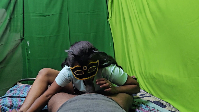 Tamilnilavu: Istri tamil lagi asik nyepong kontol teman suaminya sendiri