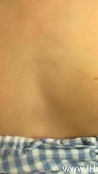 I hunt my cunt - teen girl Gwen Cortez masturbates her pussy