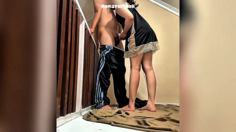 Hamster_Ball: Азиатка, изменяя массажу милфы, приводит к сексу