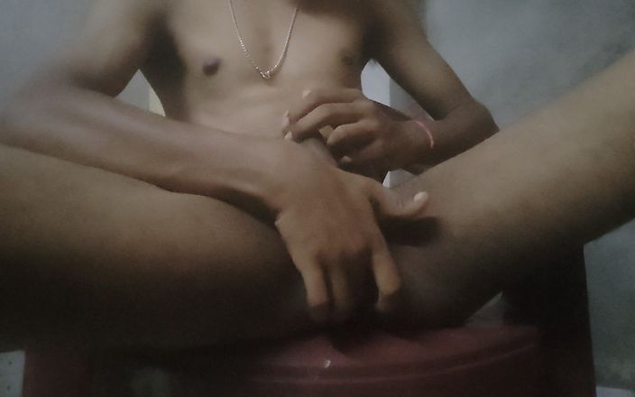 Home X Cum: 락룸 자위 풀 알몸 비디오