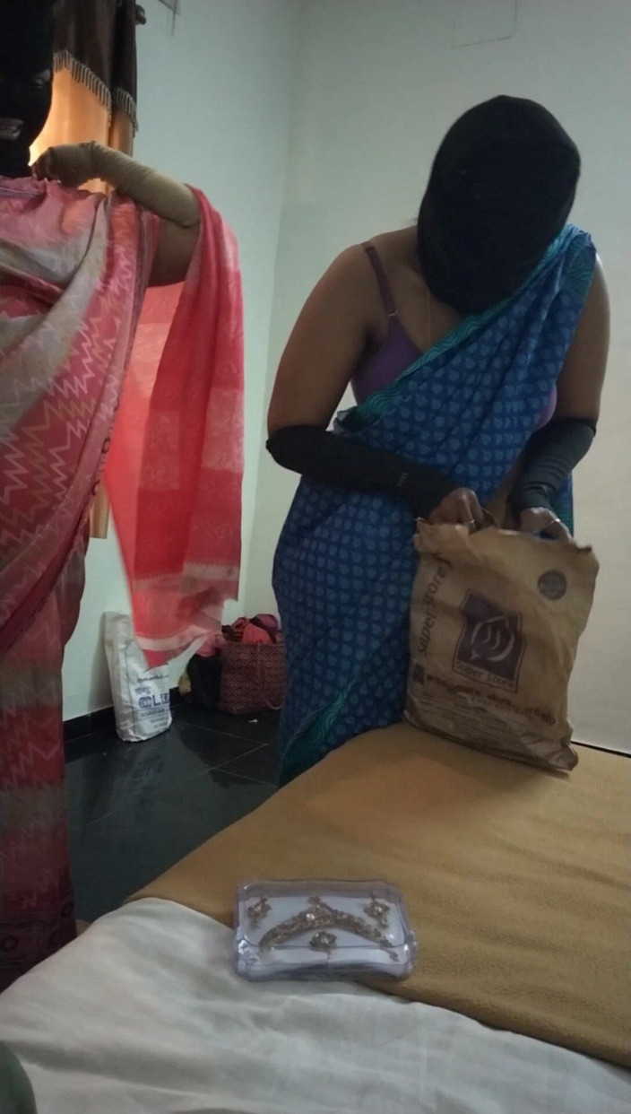 Tamil lesbian: Parolacce - dietro le riprese