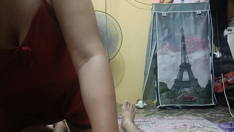 Sexgarl84: Adik tiri India membuat video