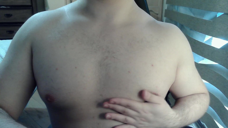 Himbo_Fox: Muscular jock plays with his nipples on cam