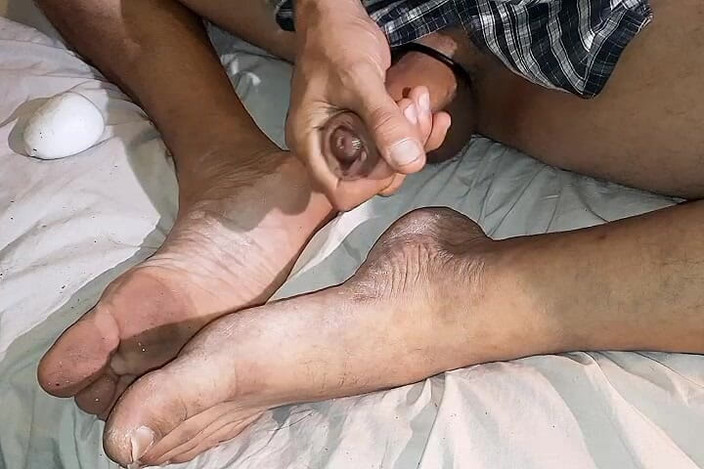 Feets Macho Latino: Awek lelaki berpantat besar dan jerauk yang bagus