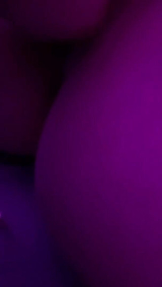 Fickna: Orgasme besar! Seksi!
