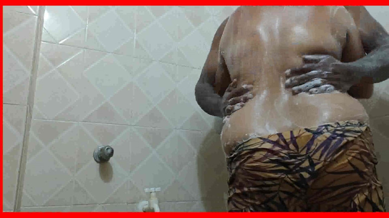 Sexy sindu: Sexy pár při koupání sex