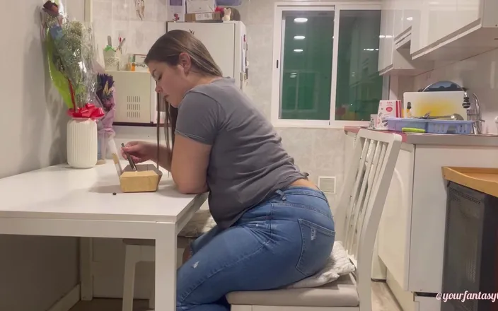 Your fantasy studio: Eating &amp; Farting Compilation