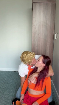 Fred chaeting con Velma