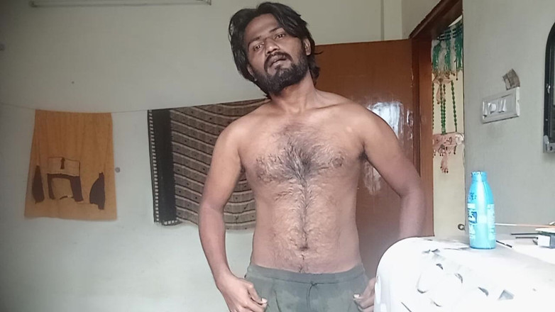 KUMBHA MANOJ KUMAR: Vedetă porno indiană desi